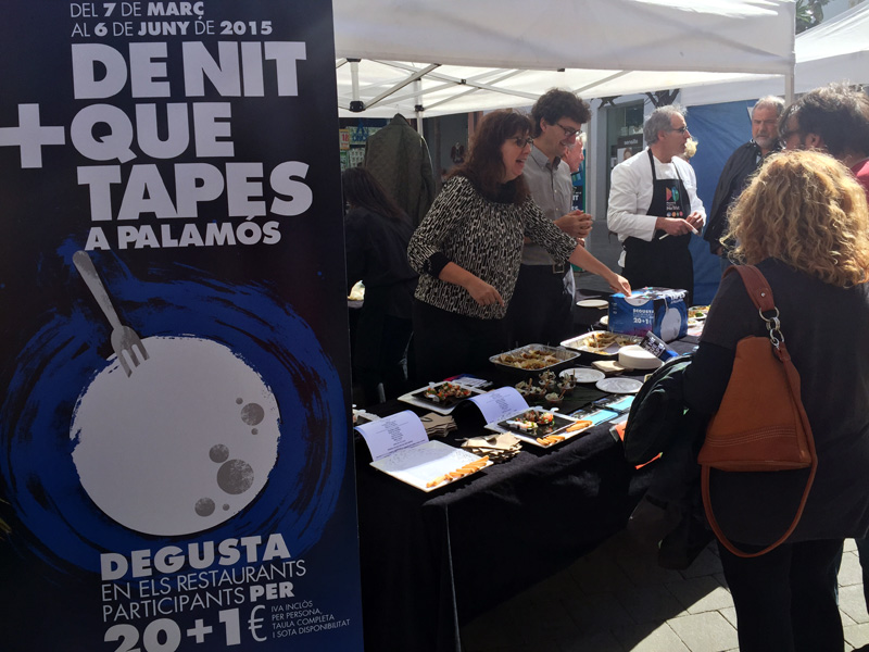 Presentació de l'edició del 'De nit+que tapes' a la fira ForaStoc