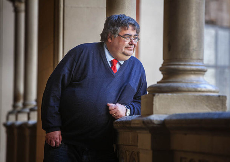 Xavier Melgarejo participa avui a les Jornades d'Educació i Família. (Foto: eldiario.es).