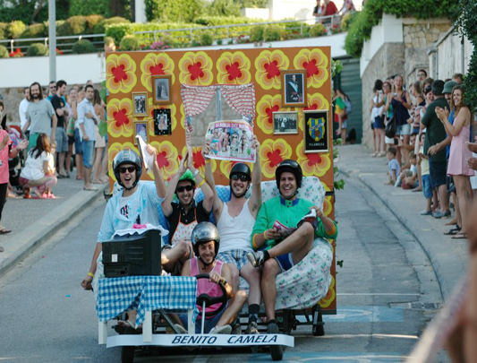 Diumenge, a La Fosca, la tradicional Descarrilada dels Showboys.