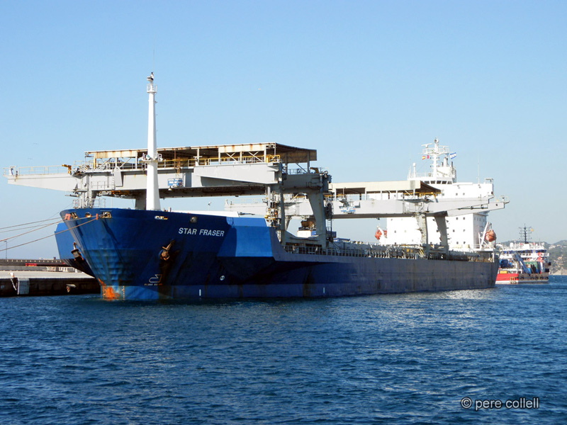 Activitat comercial al port de Palamós.