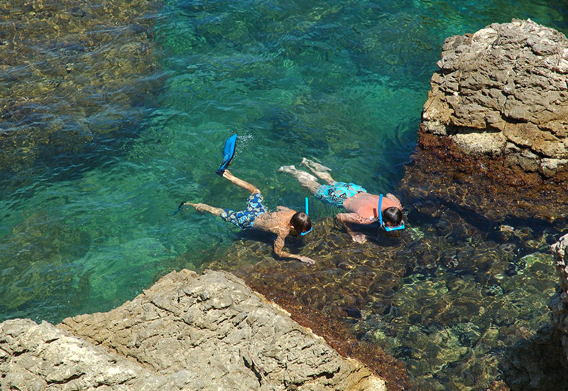 L'esnòrquel, una altra manera de conèixer el litoral de Castell-Cap Roig.