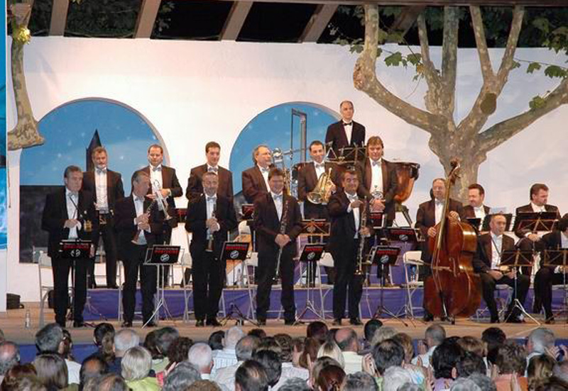 El Concert de Sardanes de la Costa Brava a l'Arbreda, en una imatge d'arxiu. (Foto: ASCB).