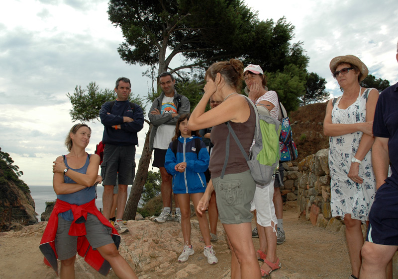 Els itineraris guiats pel litoral de Palamós ha estat una de les propostes de l'estiu. Foto Àrea de Medi Ambient de l'Ajuntament de Palamós