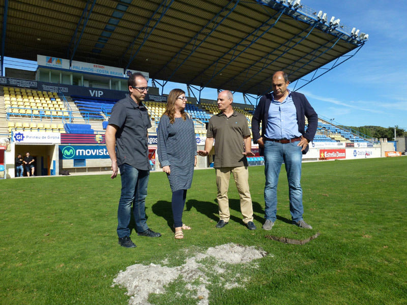 Clubs i Ajuntament s'han posat d'acord per al canvi de gespa. (Foto: Pere Subirana).