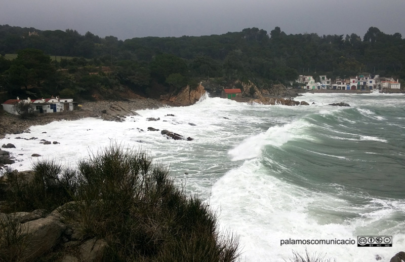 Onatge al litoral de Palamós, en una imatge d'arxiu.