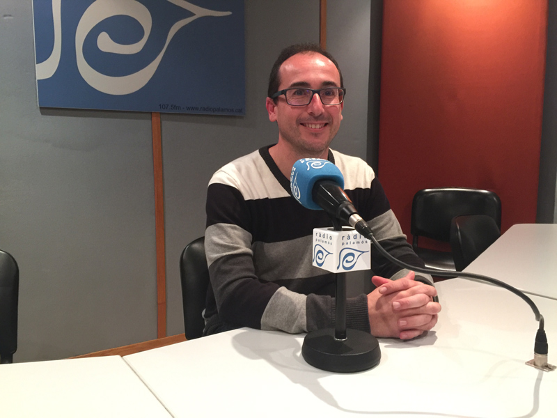 L'alcalde de Palamós, Lluís Puig, avui als estudis de Ràdio Palamós.