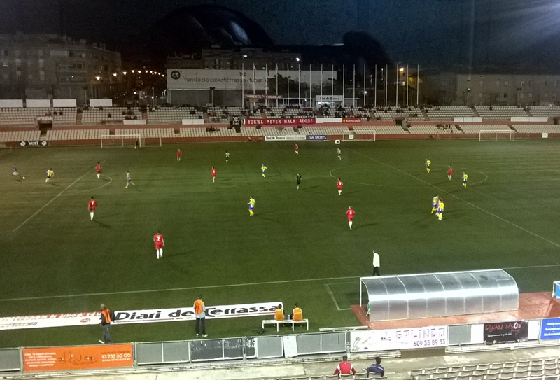 Un instant del partit d'ahir entre Terrassa i Palamós. (Foto: Ramon Ribas.)