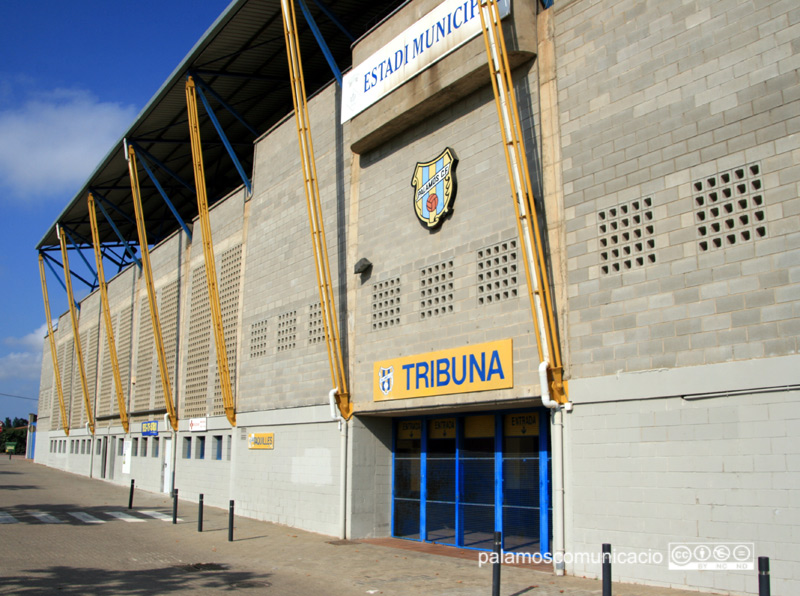 El cens es pot consultar a les oficines de l'Estadi.