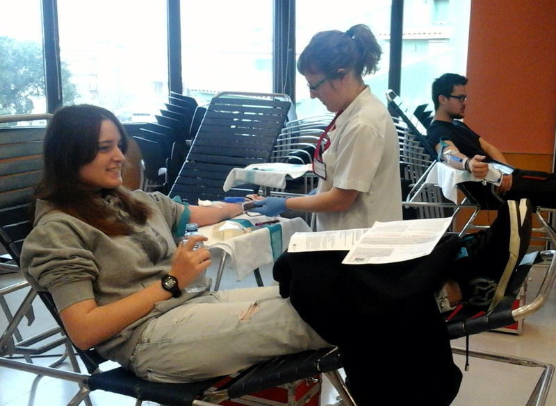 Donar sang és important per mantenir les reserves dels centres hospitalaris. (Foto: Associació Donants de Sang Palamós.)