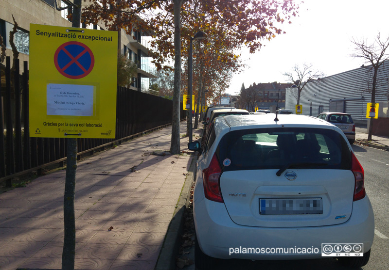 Cartell anunciador del 'Fem dissabte', avui al carrer de Provença.