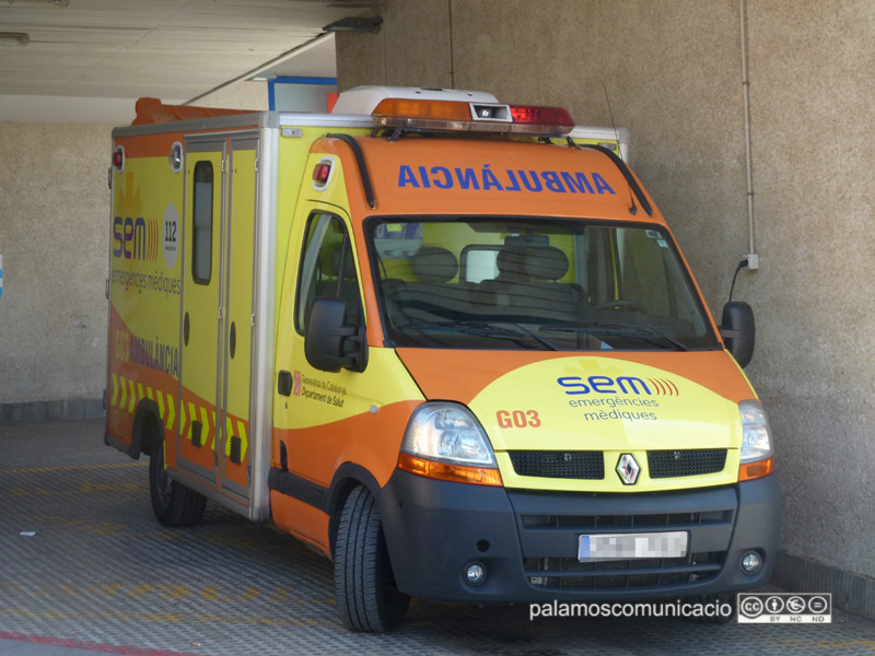 L'actual ambulància de suport vital avançat, amb base a l'hospital de Palamós.