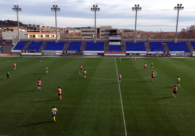Un instant del Palamós - Rubí d'ahir. (Foto: Ramon Ribas.)