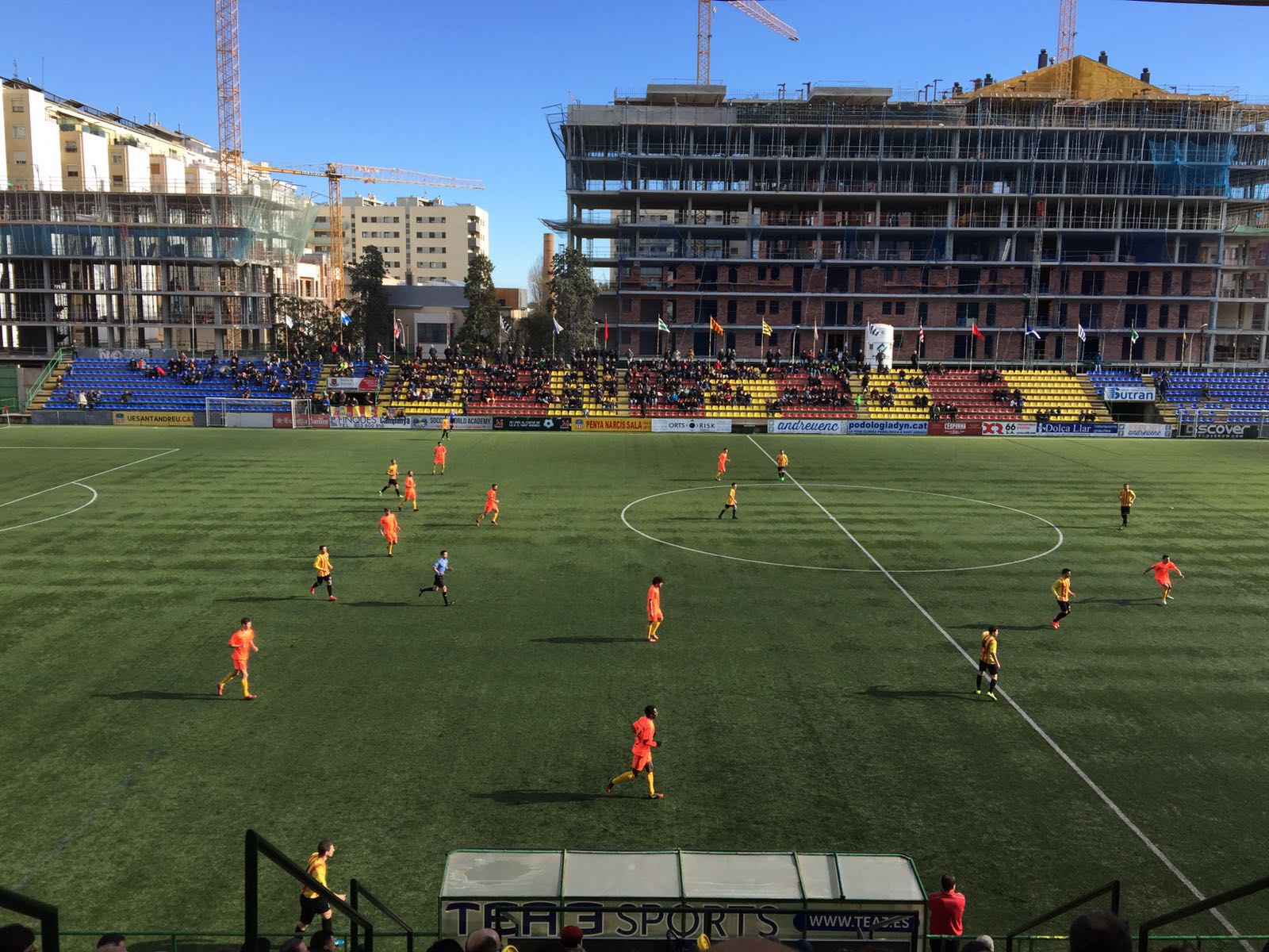 El Palamós-Sant Andreu no s'ha acabat ja que l'àrbitre n'ha decretat la suspensió. Foto: R.Ribas