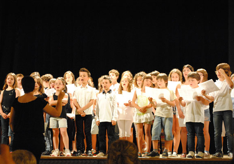 Alumnes de l'escola de música de Calonge. (Foto: Escola de Música Adrià Sardó.)