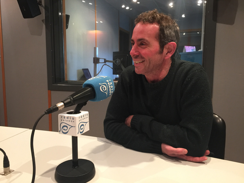 Marc Ferriol, del Club Natació Palamós, avui a l'emissora local.