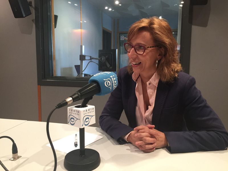 La portaveu del grup socialista, Teresa Ferrés, a Ràdio Palamós.