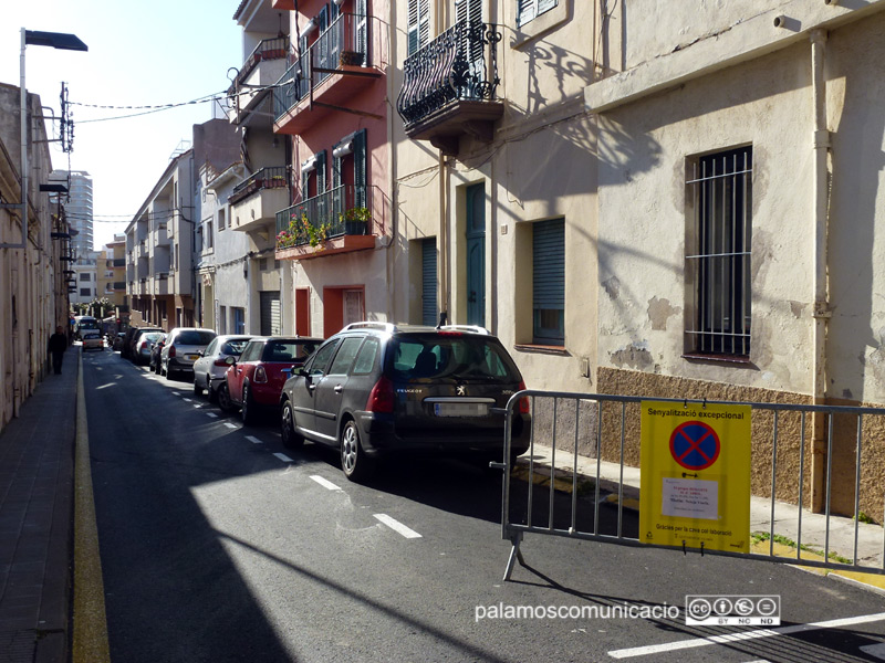 Senyalització al camí de Salvador Albert i Pey informant que demà s'hi farà una neteja intensiva.