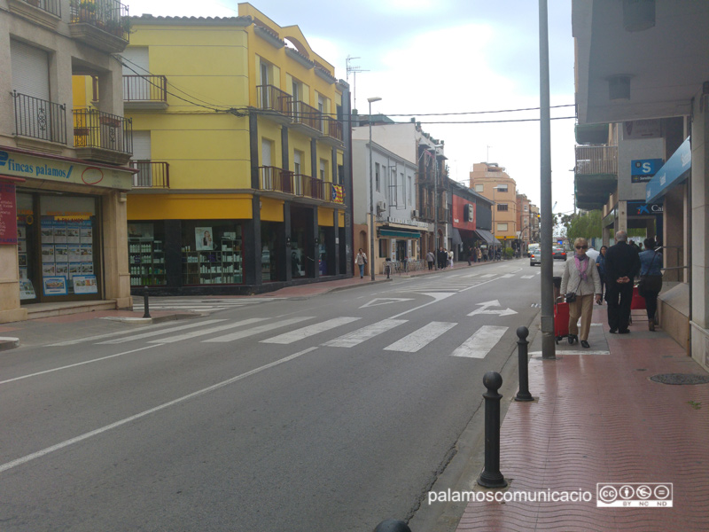 L'accident es va produir a l'avinguda de l'Onze de Setembre, a l'altura del carrer de Sant Antoni.