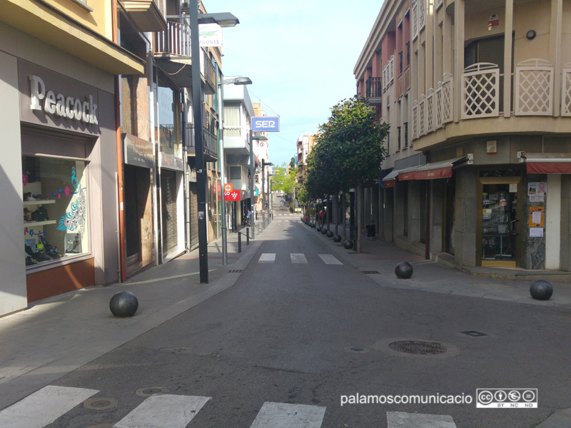 L'Ajuntament vol regular l’horari del trànsit rodat a l’eix format pels carrers de Dídac Garrell i de Cervantes, i a la plaça dels Arbres.