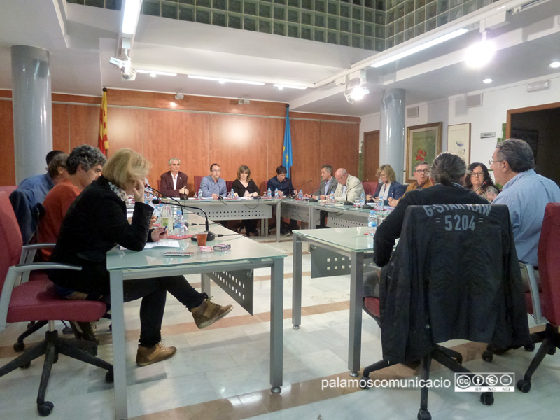 Palamós crearà un comissionat municipal de seguiment de les mesures sobre emergència social.