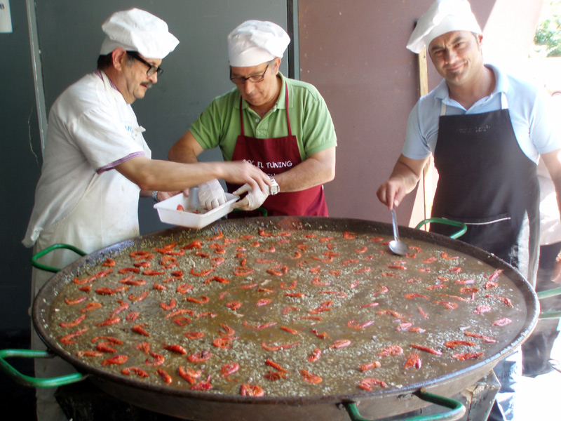 Els participants gaudiran d'un aperitiu i d'un plat d'arròs. (Foto: Oncolliga.)