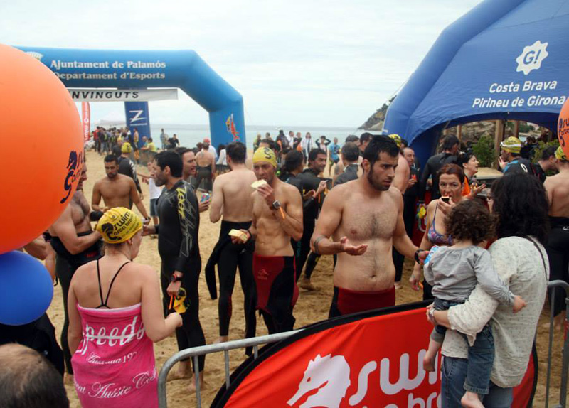 Foto d'una edició anterior de l'Oceanman a Palamós.