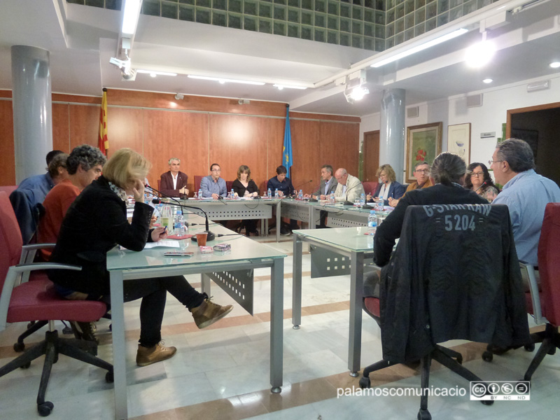 Ple de l'Ajuntament de Palamós d'aquest mes de maig.