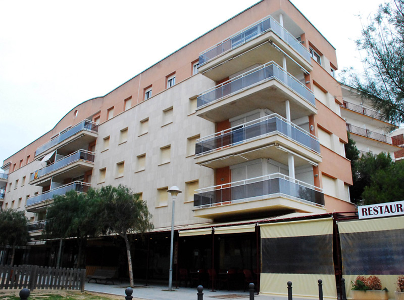 Edifici 'Anna I' a Sant Antoni de Calonge, tramitat durant el mandat de Josep Roselló.