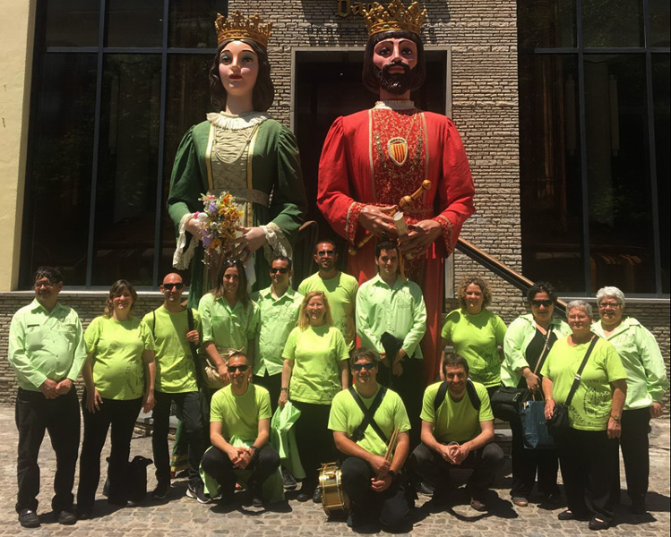 La Colla Gegantera de Palamós amb els gegants Pere El Gran i Constança de Sicília. (Foto: Ajuntament de Palamós).