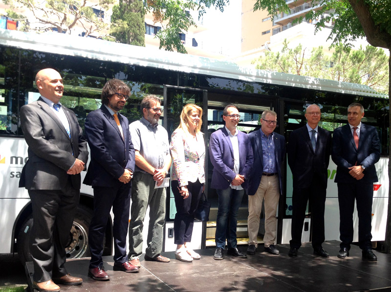 Presentació de la nova línia bus exprés a Palamós, dimarts. (Foto: Generalitat de Catalunya).