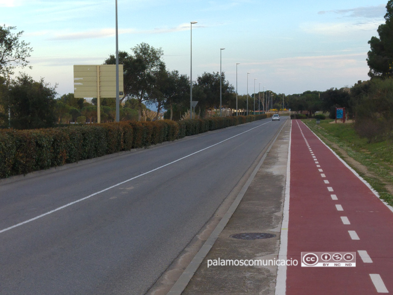 Una part del vial del Port s'asfaltarà la pròxima tardor.