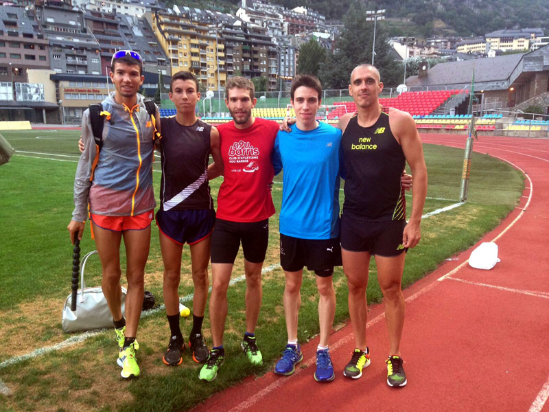 Adel Mechaal, a l'esquerra, en un recent entrenament a Andorra.