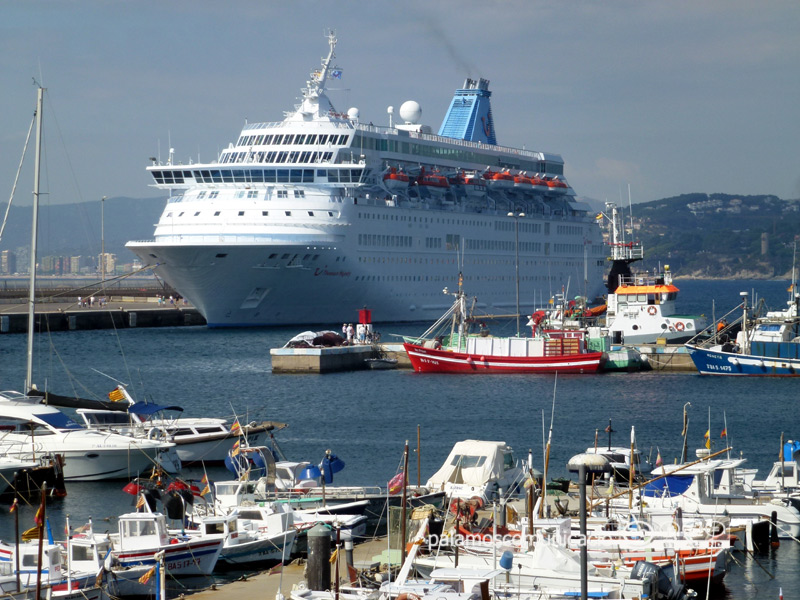 El Thomson Majesty fa avui la sevasegona escala de la temporada a Palamós.