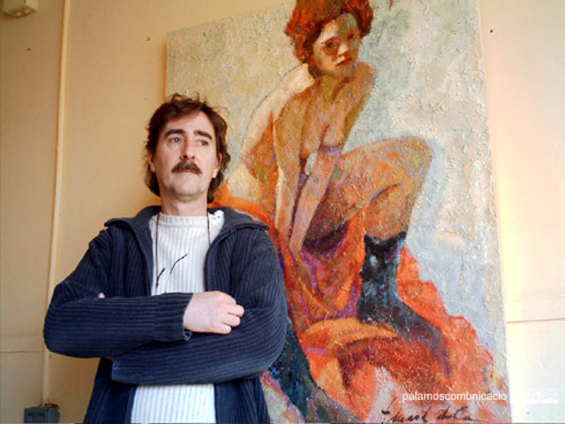 Imatge d'arxiu d'Eduard de Cabrera, davant d'una de les seves obres.