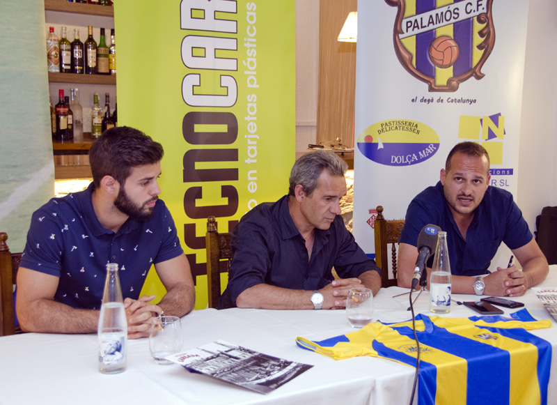 Presentació de Guillem Cornellà, un dels fitxatges d'aquesta temporada. (Foto: Olga Grassot).