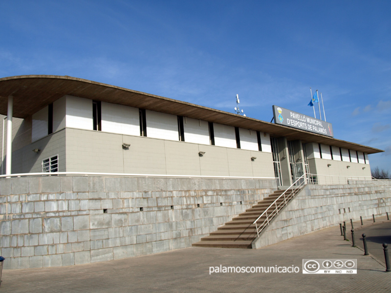 El Pavelló Municipal d'Esports de Palamós, al barri de Pla d'es Pla.