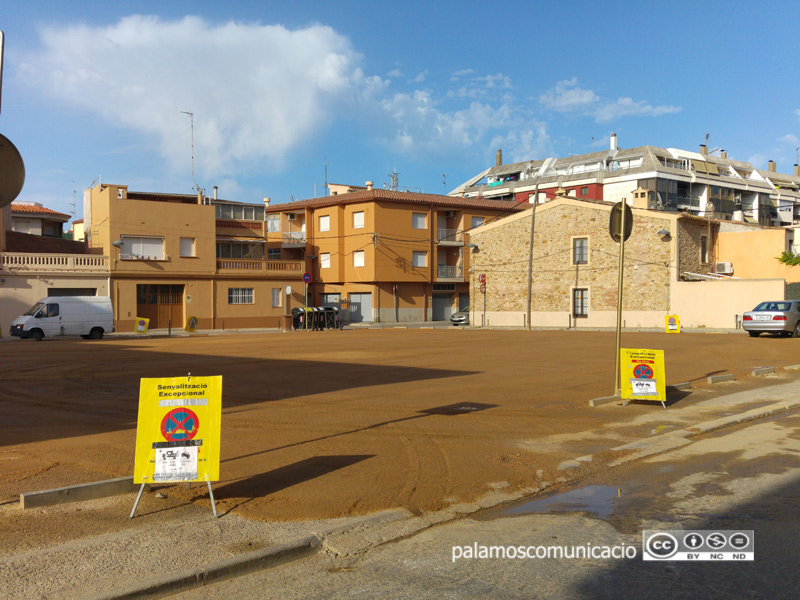 El solar d'Endesa, en una de les reparacions del ferm que s'hi han fet periòdicament.