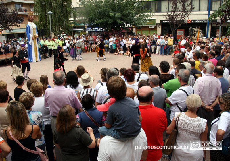 Actes de la Diada de l'Onze de Setembre a la plaça de Catalunya de Palamós.
