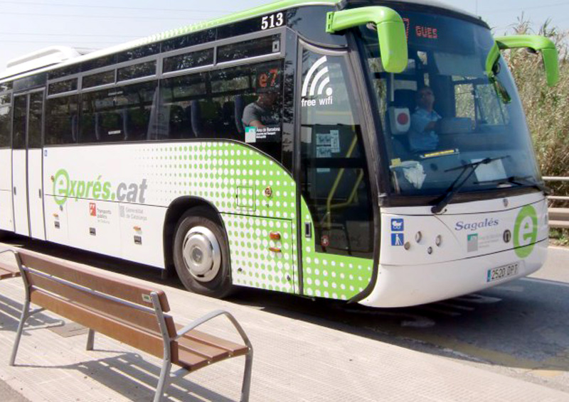 El bus exprés Girona - Costa Brava ofereix un estalvi de temps en aquest trajecte.