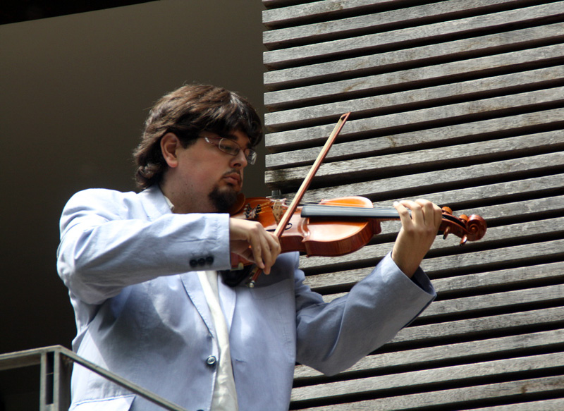 Amós Pérez serà l'encarregat d'impartir aquest cicle sobre música.