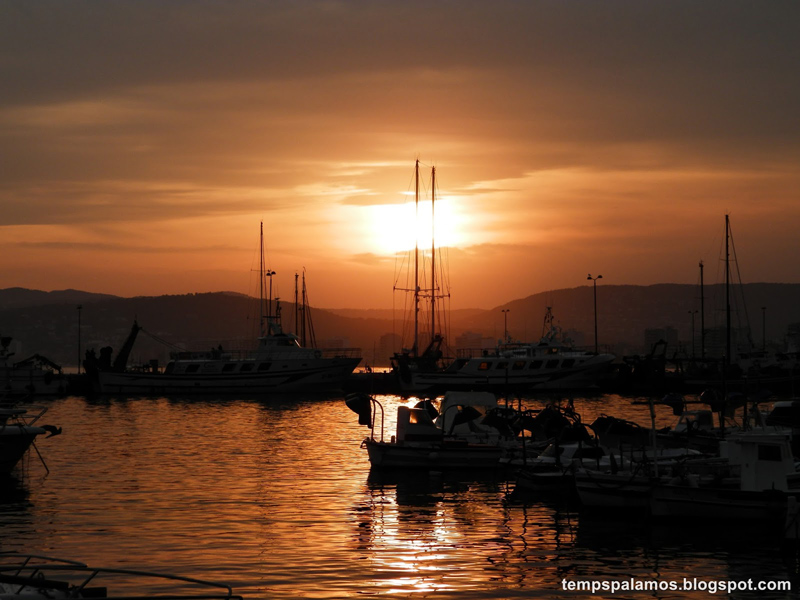 Capvespre a Palamós, aquest passat diumenge. (Foto: eltempspalamos).