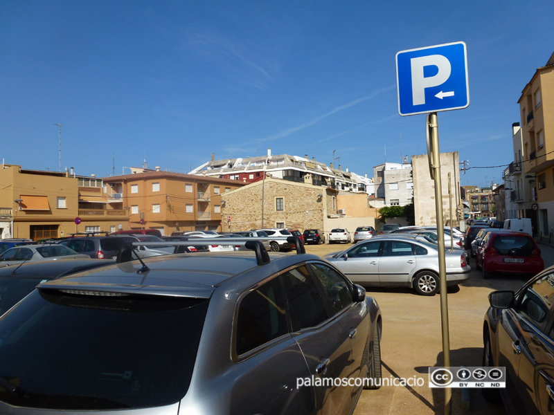 Un aspecte actual de l'aparcament del solar d'Endesa.