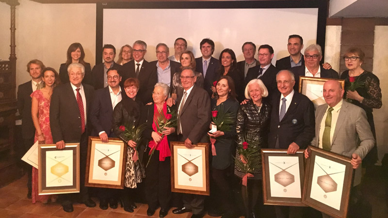 Fotografia de grup dels premiats en la festa del Gremi d'Hostaleria. (Foto: Costa Brava Centre).