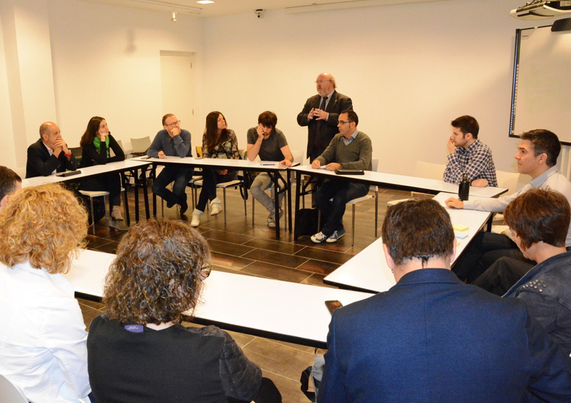 Una de les reunions del projecte smartCAT Challenge a Calonge.