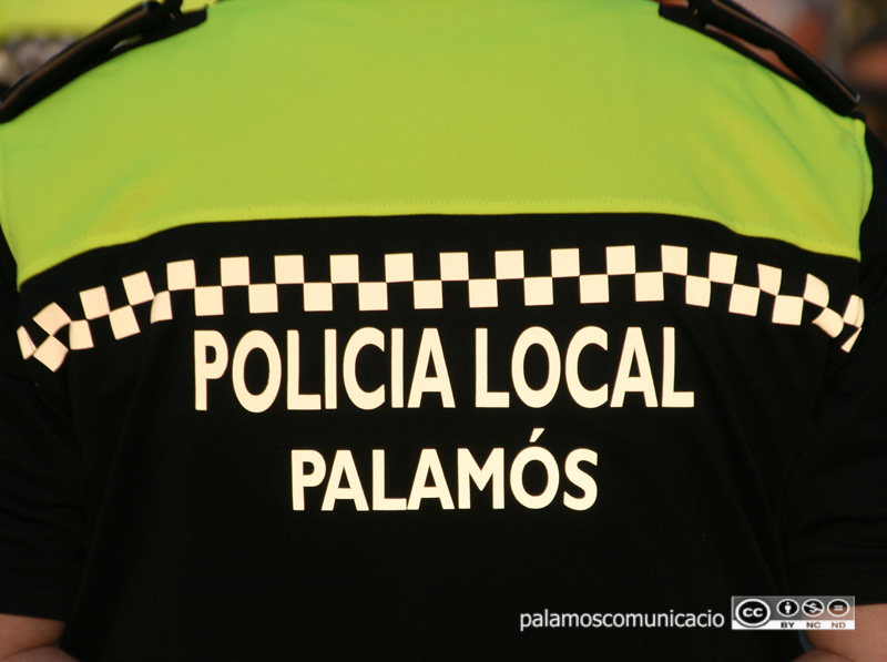 L'home va ser detingut per la Policia Local.