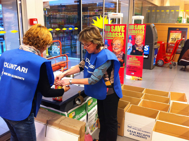 Voluntaris en una edició del Recapte d'Aliments.