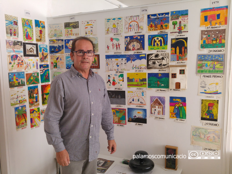 Martí Colls, amb l'exposició de nadales antigues.