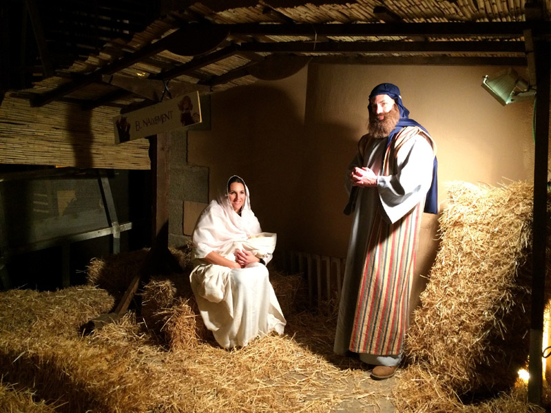 La Mare de Déu i Sant Josep en el Pessebre Vivent de Calonge. (Foto: Ajuntament de Calonge).