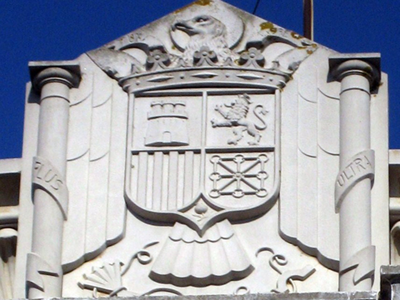 Escut de la caserna de la Guardia Civil. (Foto: Heráldica Gerundense).