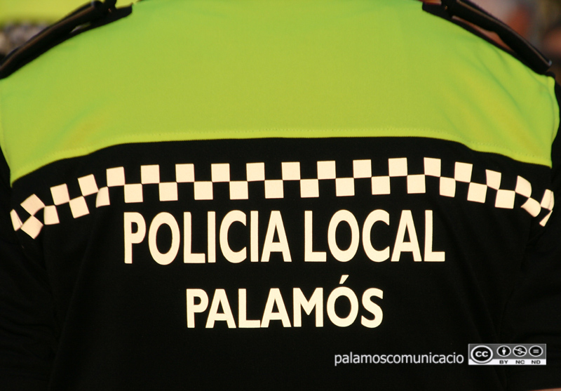 La Policia Local va enviar dues patrulles al lloc dels fets.